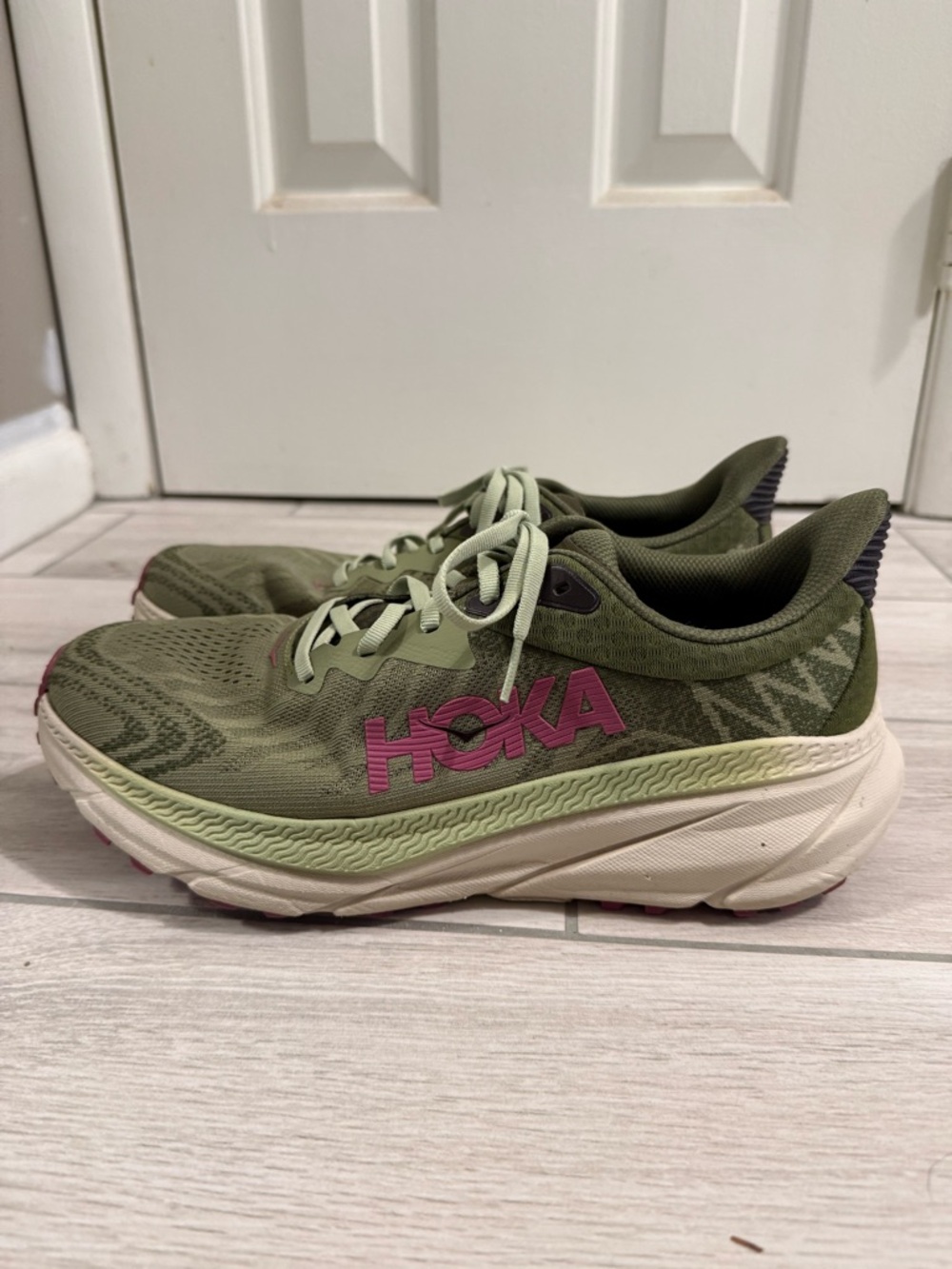HOKA Challenger ATR 7 Trail Running Shoes for Ladies - Size 10.5D
